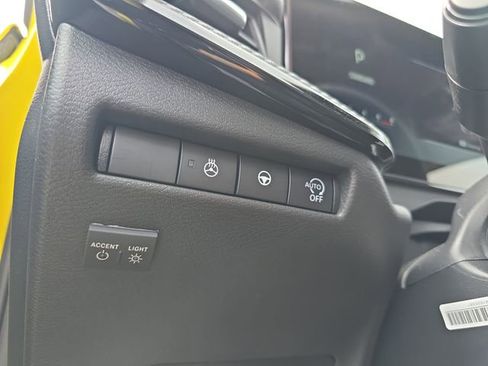 New 2026 Nissan Kicks SR w/ SR Premium Package image 30