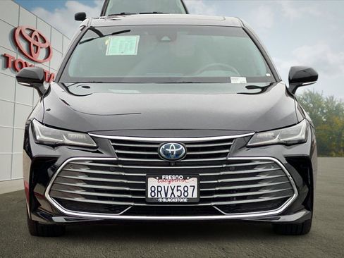 Certified 2020 Toyota Avalon Limited image 8