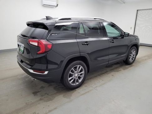 Used 2024 GMC Terrain SLT image 10