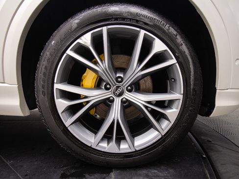 Used 2021 Audi Q8 Premium Plus w/ Premium Plus Package AWD/4WD image 30