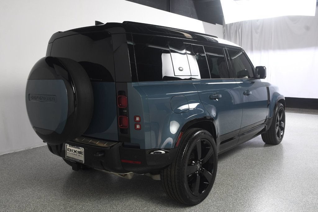 Used 2024 Land Rover Defender 110 X-Dynamic SE AWD/4WD image 9