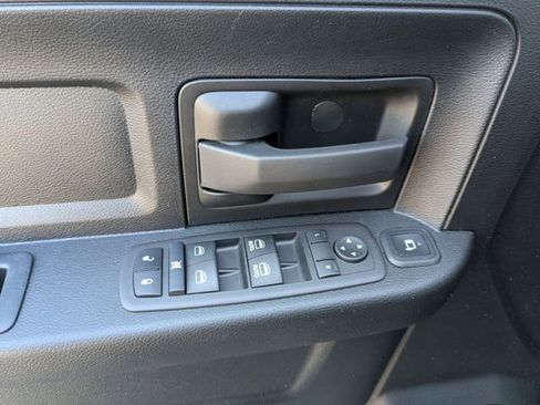 Used 2024 RAM 2500 Tradesman w/ Chrome Appearance Group image 26