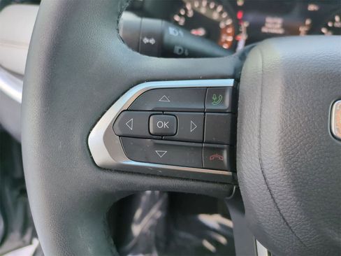 Certified 2024 Jeep Compass Limited w/ Sun and Sound Group image 24