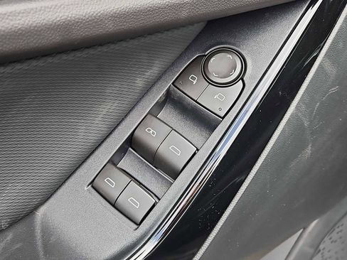New 2026 Chevrolet Equinox LT w/ LPO, Floor Liner Package AWD/4WD image 7