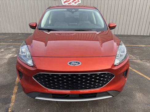 Used 2020 Ford Escape SE image 16