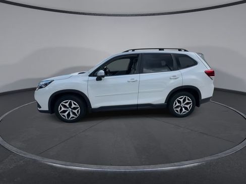 Certified 2024 Subaru Forester Premium AWD/4WD image 4
