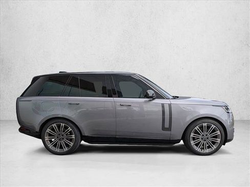 Used 2024 Land Rover Range Rover Autobiography image 4
