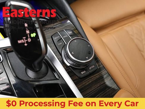 Used 2023 BMW 530i w/ Convenience Package RWD image 22