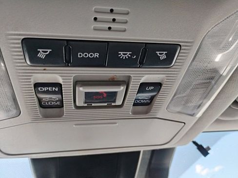 Used 2021 Toyota RAV4 XLE Premium image 20