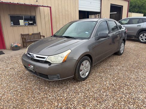 Used 2010 Ford Focus S FWD image 1