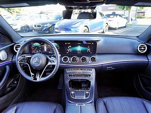 Used 2022 Mercedes-Benz E 350 Sedan image 18