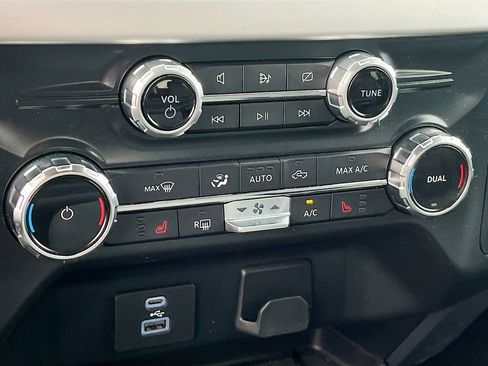 Used 2022 Ford F150 XLT w/ Equipment Group 302A High image 15