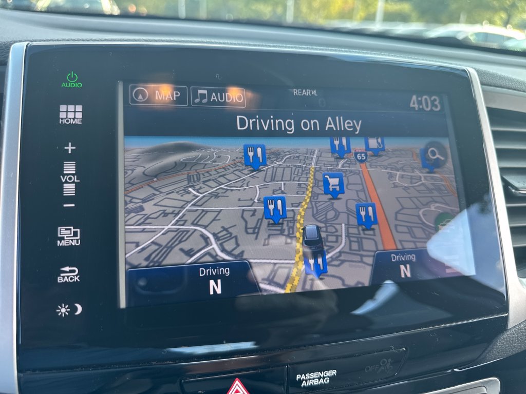 Used 2016 Honda Pilot Touring image 19