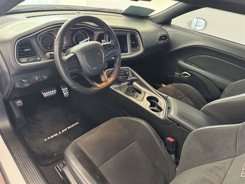 Used 2022 Dodge Challenger R/T Scat Pack RWD image 10