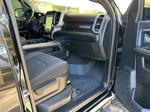 Used 2021 RAM 2500 Big Horn w/ Level 2 Equipment Group image 28