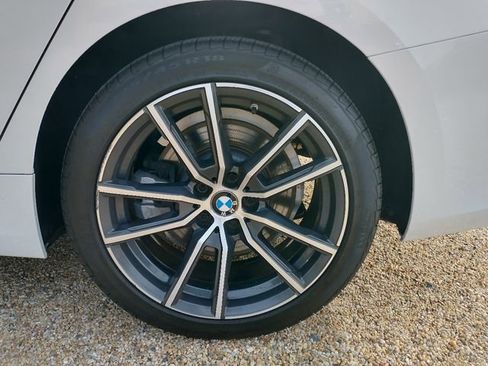 Used 2021 BMW 330i Sedan w/ Driving Assistance Package image 25