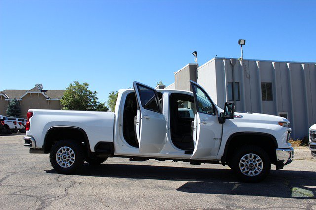Used 2024 Chevrolet Silverado 2500 LT w/ Convenience Package AWD/4WD image 20