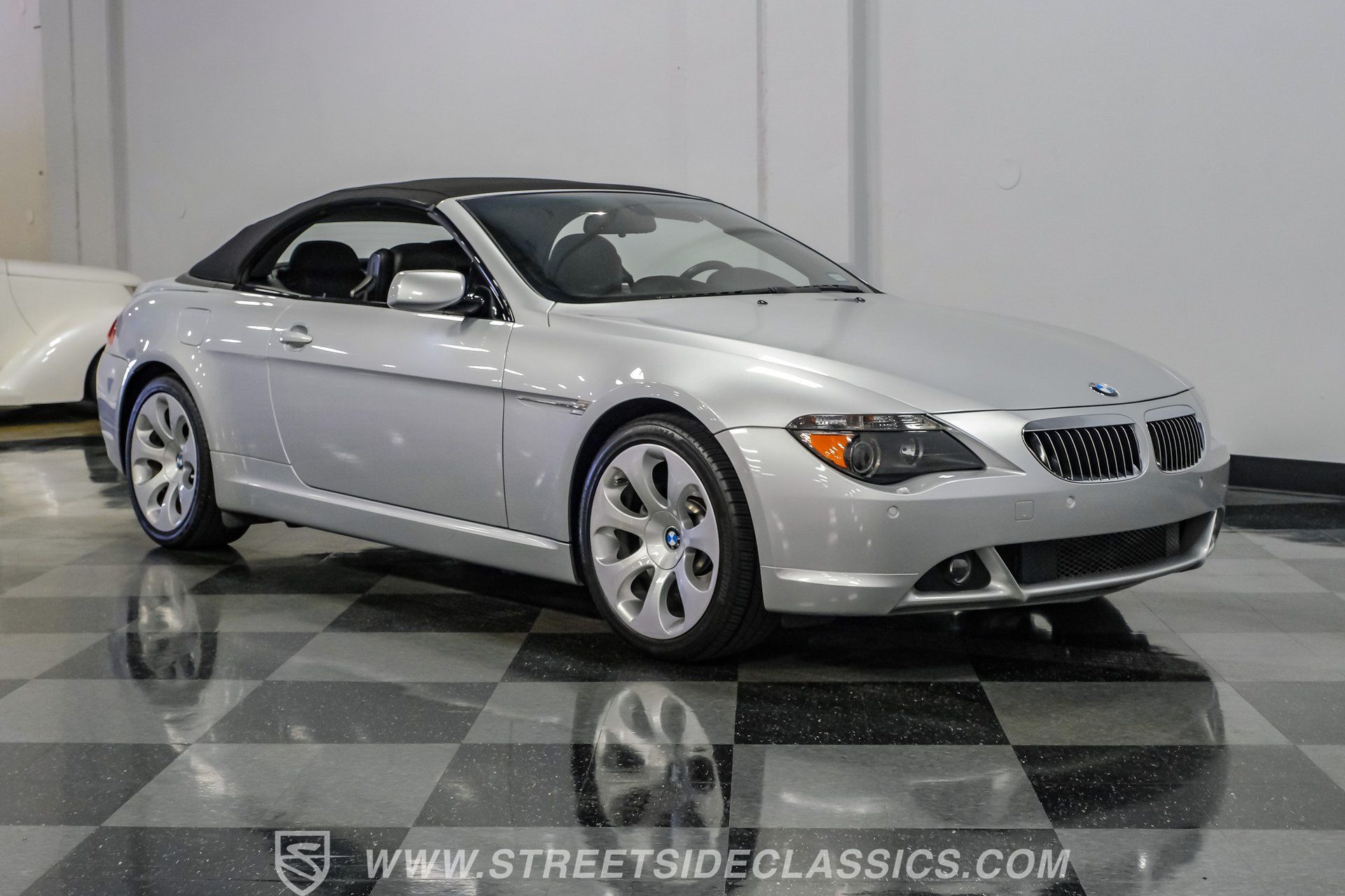 Used 2007 BMW 650i Convertible RWD image 16