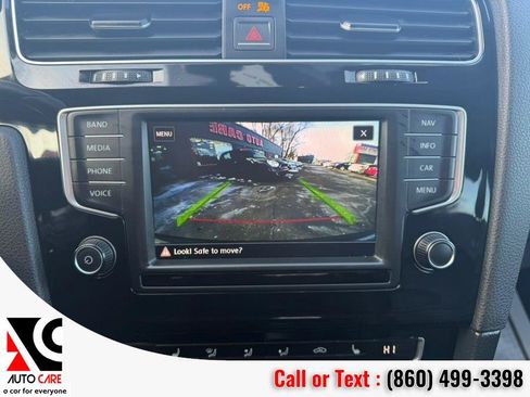 Used 2017 Volkswagen Golf R 4-Door image 24