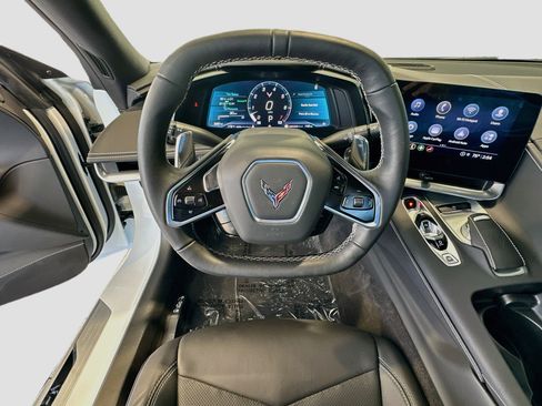 Used 2023 Chevrolet Corvette Stingray Convertible w/ 1LT RWD image 18