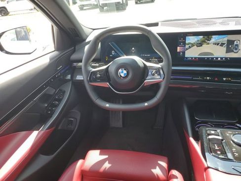 Used 2026 BMW 530i RWD image 12