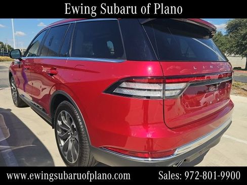 Used 2025 Lincoln Aviator Reserve w/ Illumination Package AWD/4WD image 3