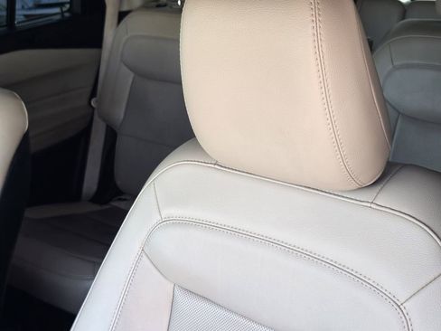 Used 2020 Ford Explorer Limited image 14