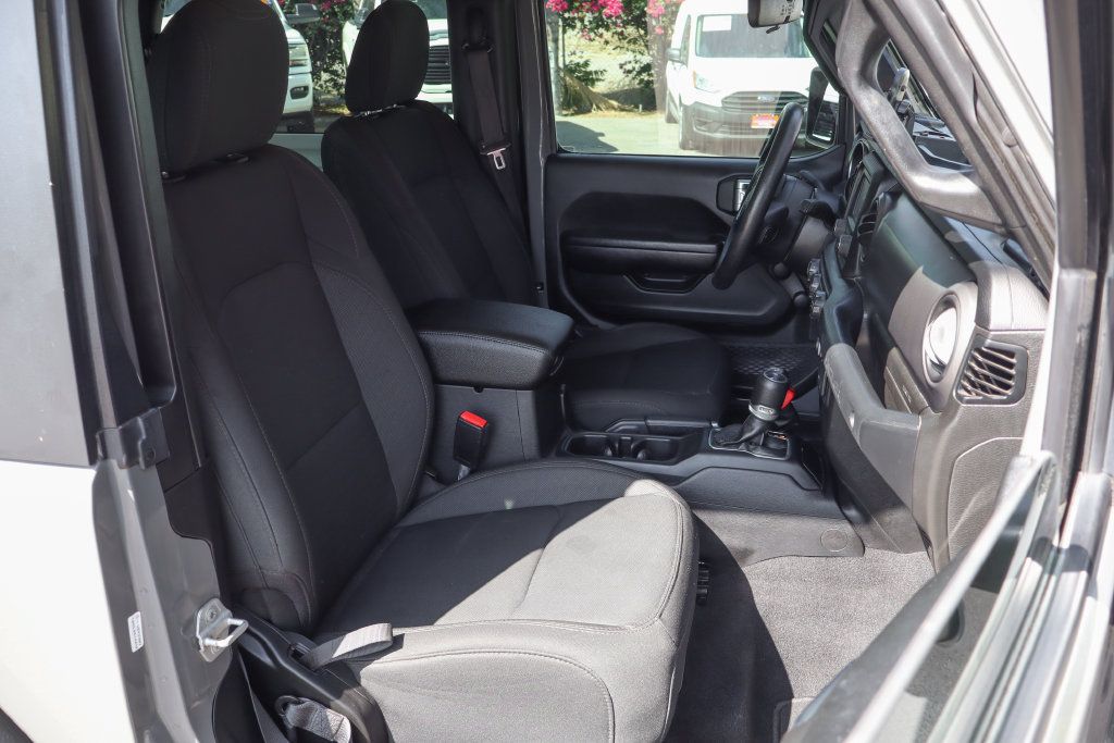 Used 2021 Jeep Wrangler Sport AWD/4WD image 35