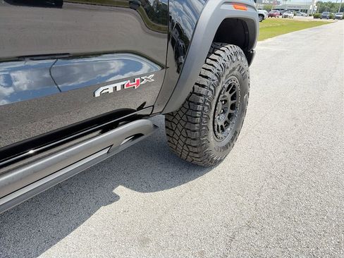 New 2026 GMC Canyon AT4X w/ AT4X AEV Edition AWD/4WD image 41