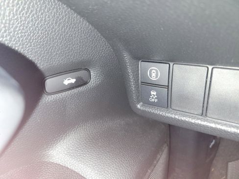 Used 2023 Honda Civic Sport image 16