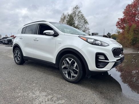 Used 2022 Kia Sportage EX w/ EX Technology Package image 10