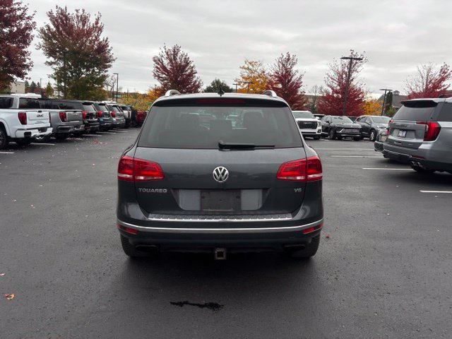 Used 2016 Volkswagen Touareg Executive AWD/4WD image 5