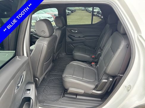 Used 2023 Chevrolet Traverse LT w/ LPO, Floor Liner Package image 6