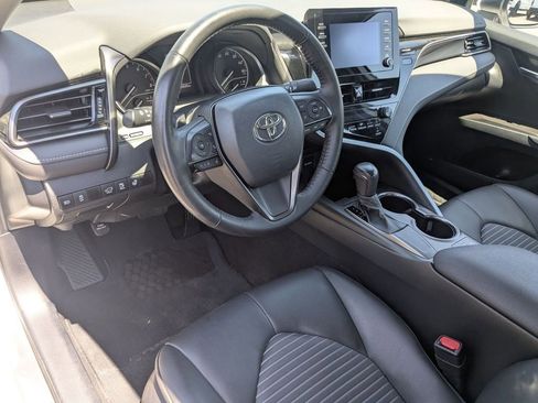 Used 2024 Toyota Camry SE FWD image 10