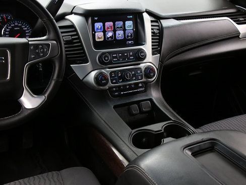Used 2018 GMC Yukon SLE w/ Convenience Package image 16