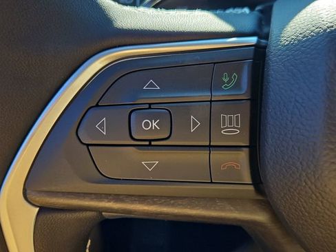 New 2026 Jeep Grand Cherokee L Limited w/ Luxury Tech Group II RWD image 23