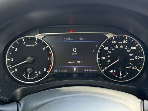 Used 2025 Nissan Altima 2.5 SV FWD image 40