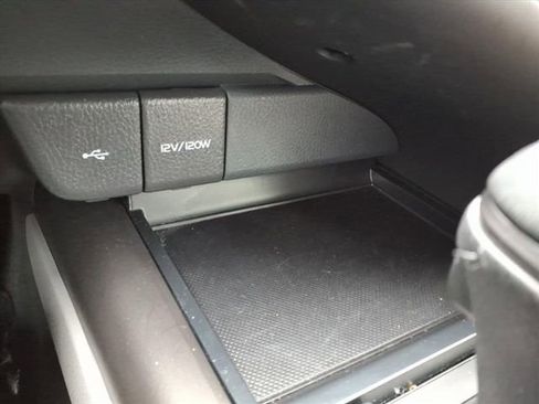 Certified 2023 Toyota Camry SE image 24