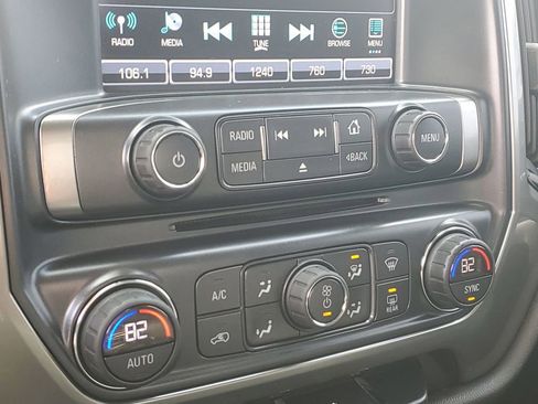 Used 2018 Chevrolet Silverado 1500 LT w/ Texas Edition image 17