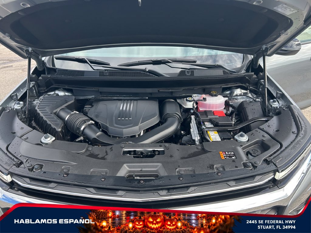 Used 2026 Chevrolet Traverse LT FWD image 11