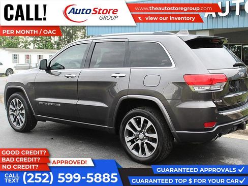 Used 2017 Jeep Grand Cherokee Overland AWD/4WD image 8
