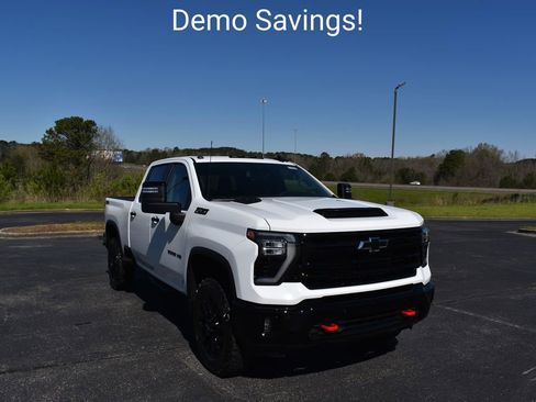 New 2026 Chevrolet Silverado 2500 LT w/ Trail Boss Package AWD/4WD image 1