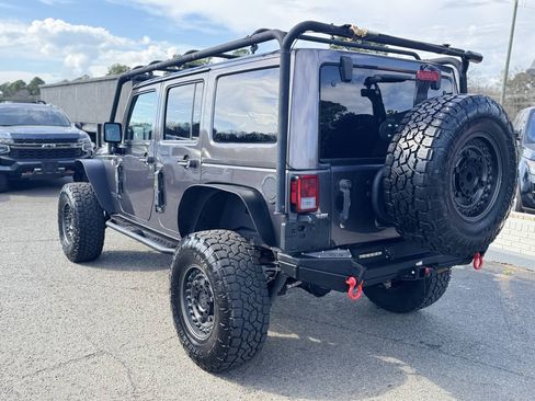 Used 2016 Jeep Wrangler Unlimited Rubicon AWD/4WD image 7