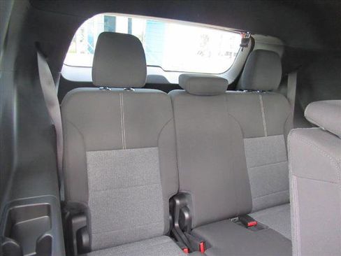 Certified 2025 GMC Acadia Elevation image 31