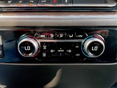 Used 2024 GMC Sierra 3500 SLE image 18