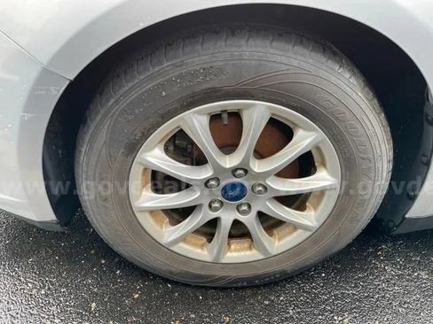 Used 2016 Ford Fusion S FWD image 9
