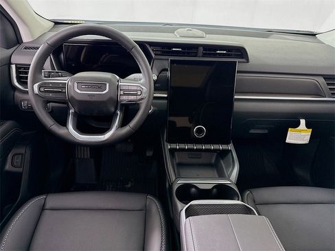 New 2026 GMC Terrain Denali w/ LPO, Floor Liner Package image 2