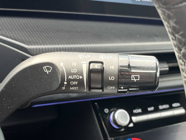 Certified 2025 Hyundai Santa Fe Calligraphy FWD image 49