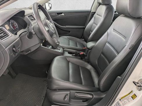 Used 2014 Volkswagen Jetta SE image 15