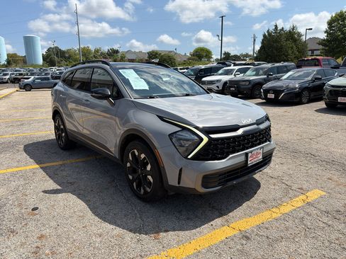 Used 2023 Kia Sportage X-Line w/ X-Line Premium Package AWD/4WD image 3
